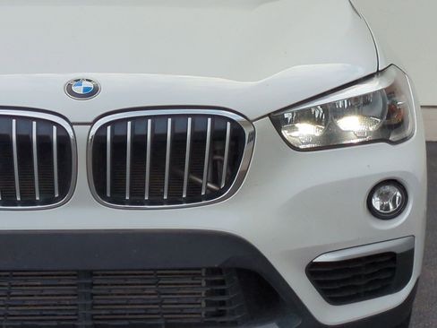 Used 2018 BMW X1 sDrive28i FWD image 6