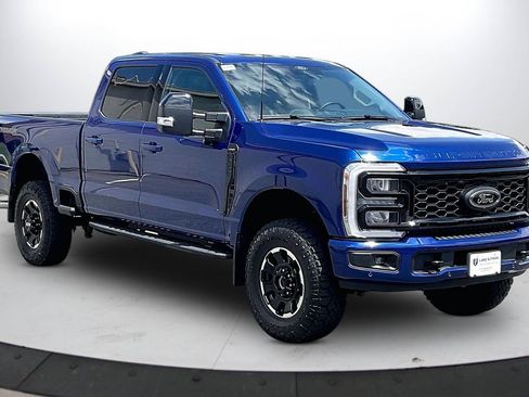 Used 2026 Ford F250 Lariat w/ Tremor Off-Road Package AWD/4WD image 2