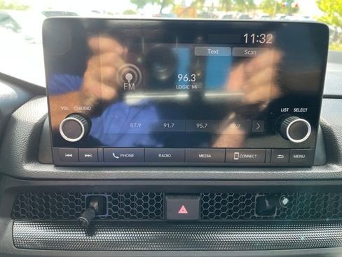 Certified 2025 Honda CR-V EX image 33