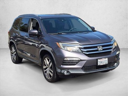 Used 2016 Honda Pilot Touring image 3
