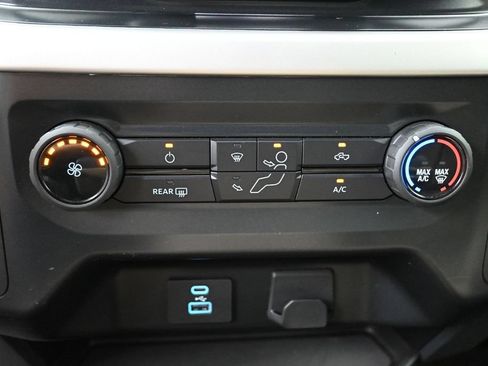 Used 2022 Ford F150 XLT AWD/4WD image 13