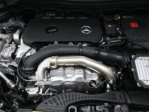 New 2026 Mercedes-Benz GLA 250 image 32