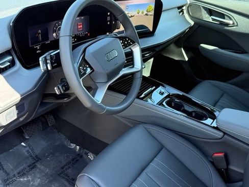 New 2026 Audi Q3 quattro 2.0T AWD/4WD image 10