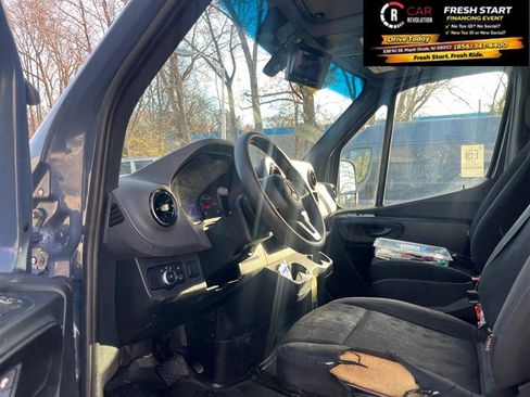 Used 2019 Mercedes-Benz Sprinter 170 image 8