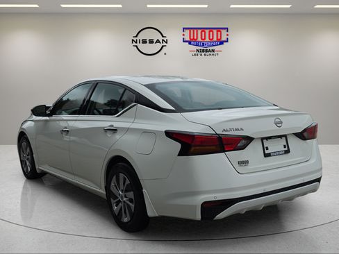 Certified 2025 Nissan Altima 2.5 S FWD image 4