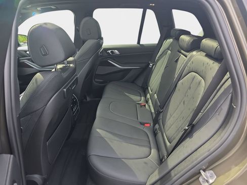 Used 2021 BMW X5 xDrive40i w/ Premium Package AWD/4WD image 18