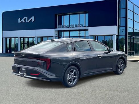 New 2025 Kia K4 LXS image 6