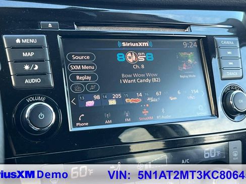 Used 2019 Nissan Rogue SL w/ Premium Package image 38