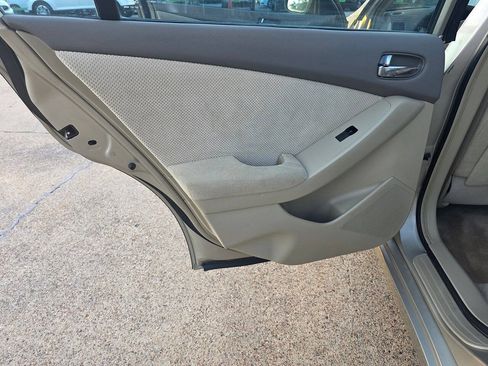 Used 2009 Nissan Altima 2.5 S FWD image 7