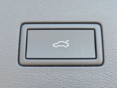 New 2026 Volkswagen Atlas SEL Premium R-Line image 17