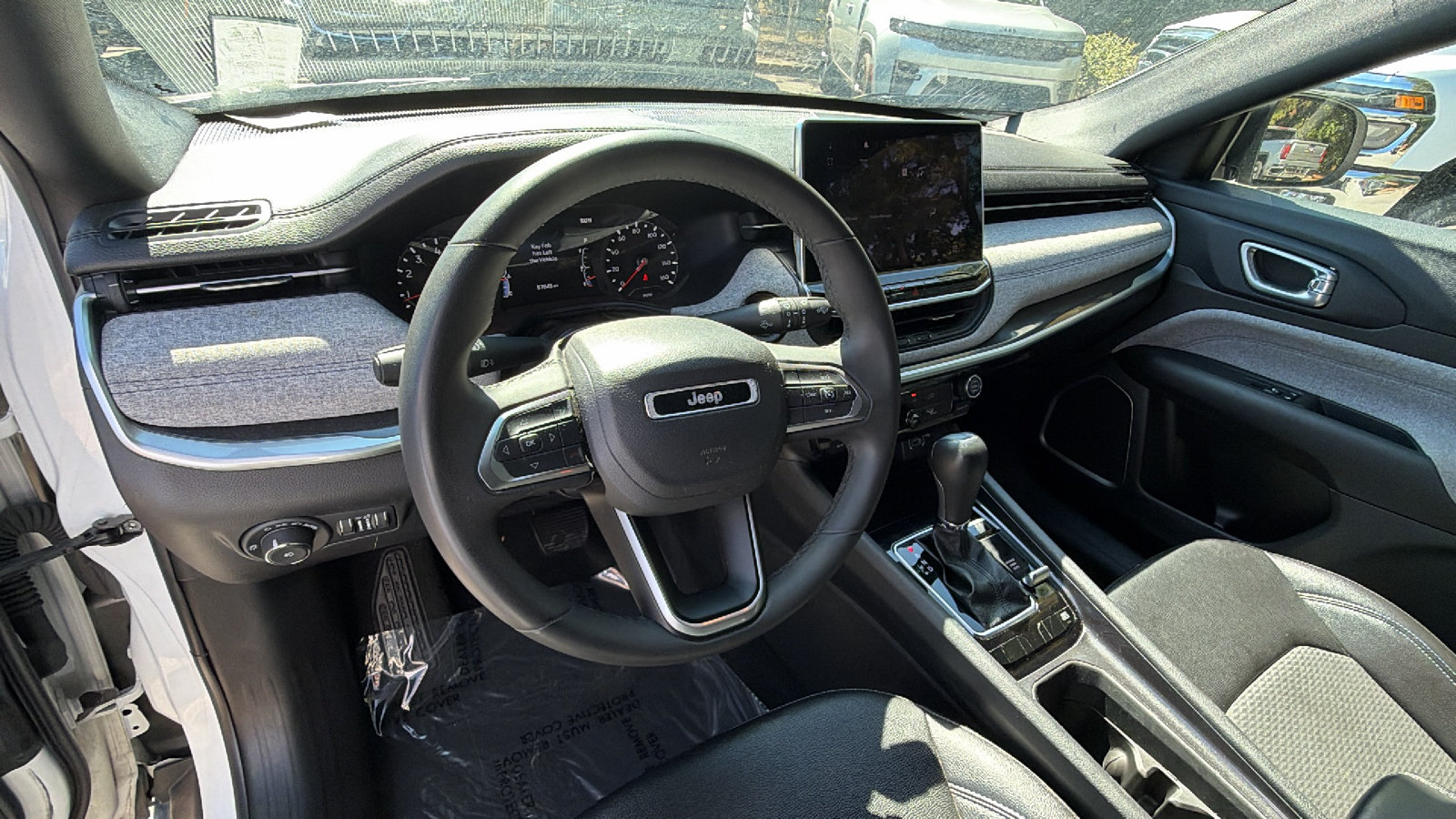 Used 2024 Jeep Compass Latitude AWD/4WD image 24