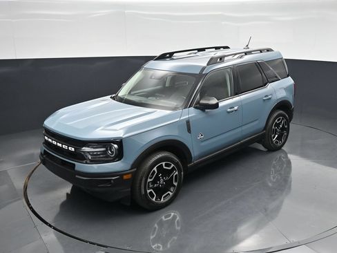 Certified 2023 Ford Bronco Sport Outer Banks w/ Tech Package AWD/4WD image 34