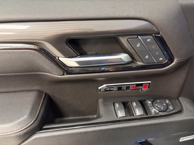 Used 2023 GMC Sierra 1500 AT4 w/ Technology Package AWD/4WD image 23