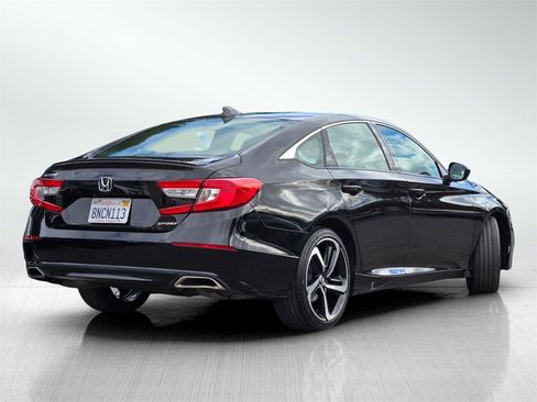 Used 2019 Honda Accord Sport image 4