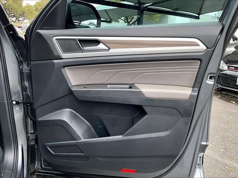 Used 2022 Volkswagen Atlas SEL image 23