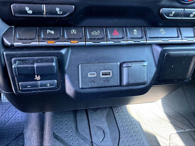 Used 2019 Chevrolet Silverado 1500 RST w/ True North Edition AWD/4WD image 25