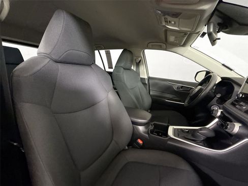 Certified 2025 Toyota RAV4 LE AWD/4WD image 39