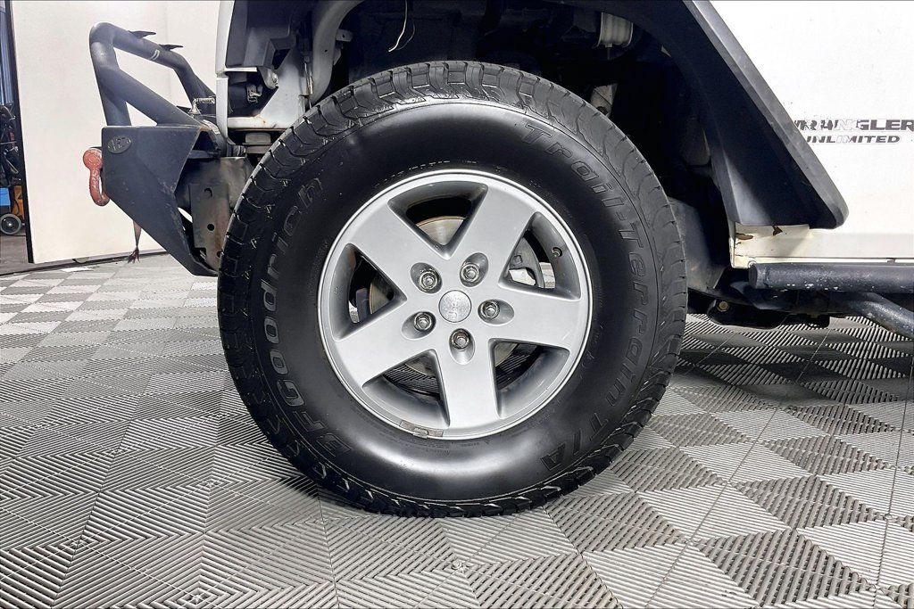 Used 2013 Jeep Wrangler Unlimited Sport AWD/4WD image 10