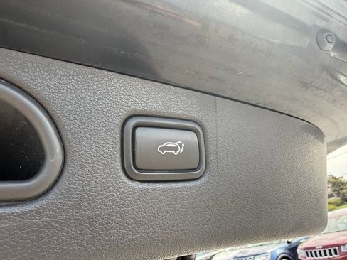 Used 2019 Hyundai Tucson Ultimate w/ Cargo Package image 26