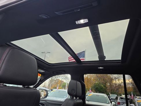 Used 2021 Chevrolet Tahoe RST w/ Luxury Package image 18