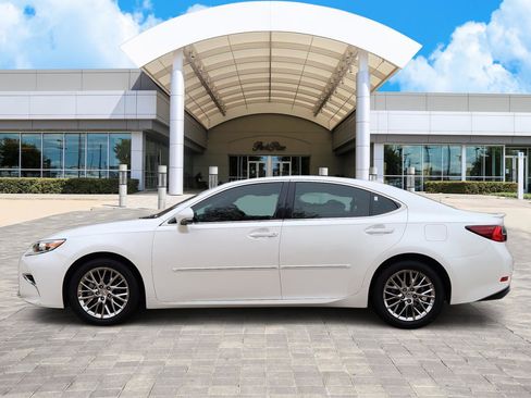 Used 2017 Lexus ES 350 image 3