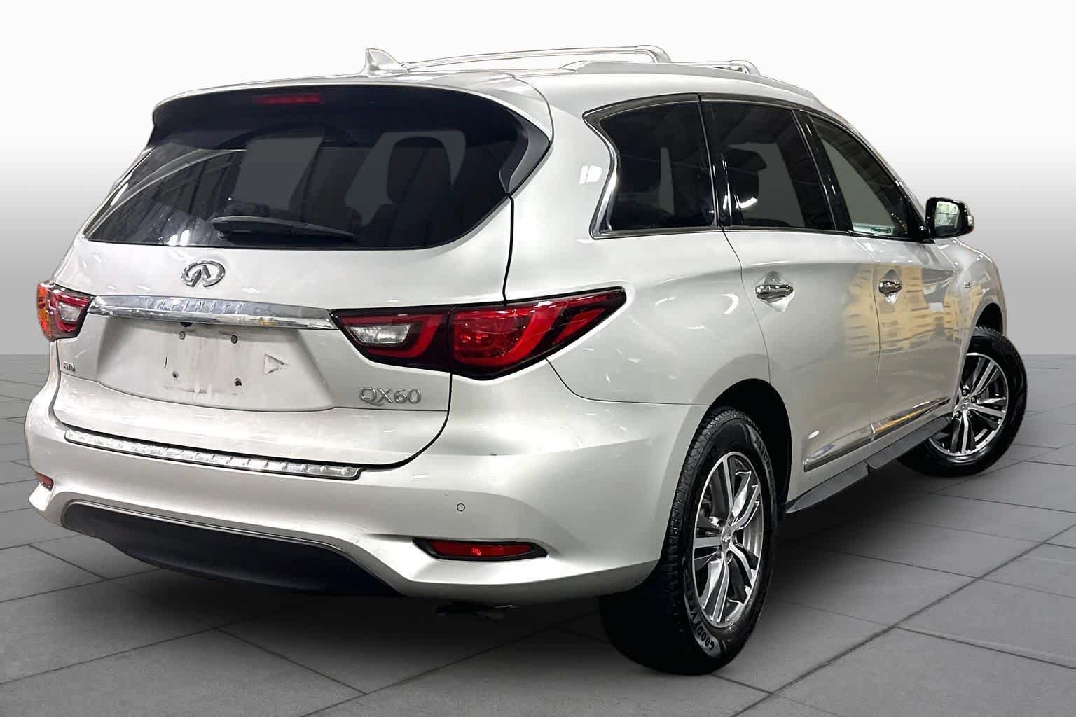 Used 2020 INFINITI QX60 Luxe w/ Essential Package AWD/4WD image 13