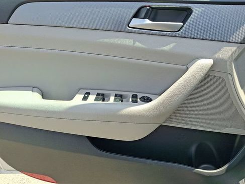 Used 2019 Hyundai Sonata SEL FWD image 12