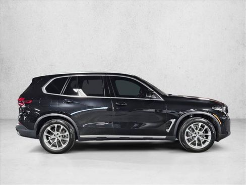 Certified 2024 BMW X5 sDrive40i w/ Parking Assistance Package RWD image 4