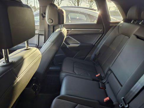 Used 2021 Audi Q3 2.0T Premium w/ Convenience Package image 8