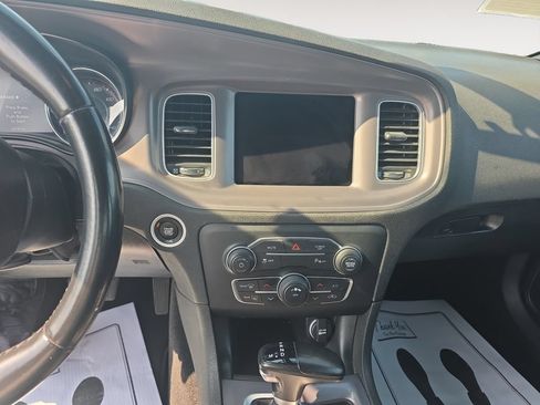 Used 2023 Dodge Charger SXT RWD image 11