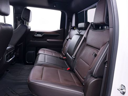 Used 2025 GMC Sierra 1500 Denali AWD/4WD image 44