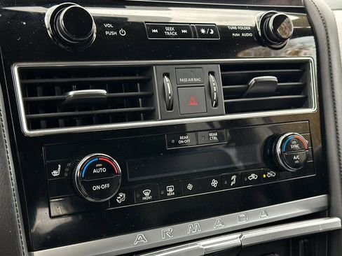 Used 2024 Nissan Armada SV image 25