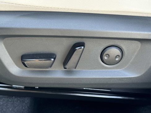 Used 2026 Nissan Rogue SV image 18