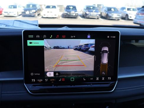 New 2026 Volkswagen Tiguan SE image 25