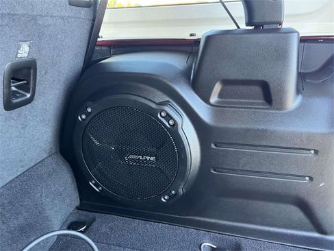 Used 2022 Jeep Wrangler Unlimited Sahara w/ Cold Weather Group image 12