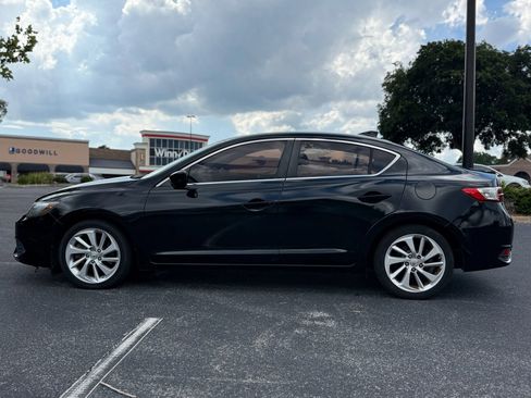Used 2018 Acura ILX FWD image 7