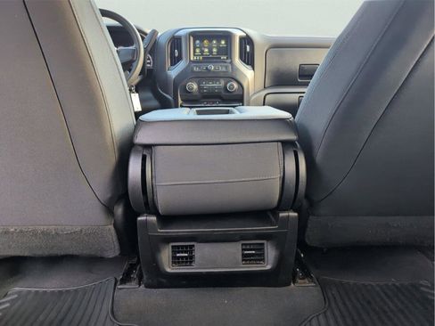 Used 2019 Chevrolet Silverado 1500 Custom w/ Custom Convenience Package image 28