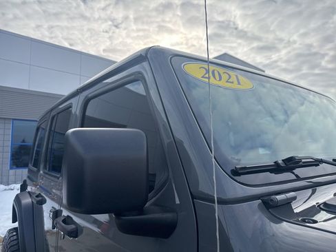 Used 2021 Jeep Wrangler Unlimited Sport image 17
