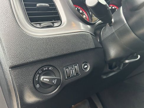 Used 2023 Dodge Charger SXT w/ Blacktop Package image 13