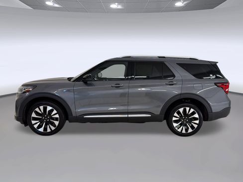 Certified 2025 Ford Explorer Platinum w/ LUX Leather Package AWD/4WD image 2