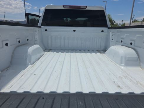 Used 2024 Chevrolet Silverado 1500 LT AWD/4WD image 34