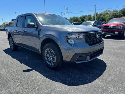 New 2026 Ford Maverick XLT w/ Equipment Group 301A AWD/4WD image 7