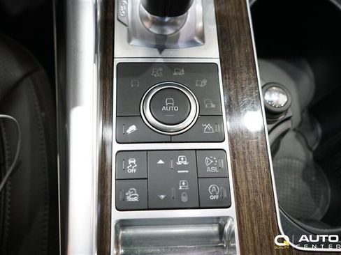 Used 2016 Land Rover Range Rover Sport HSE AWD/4WD image 32