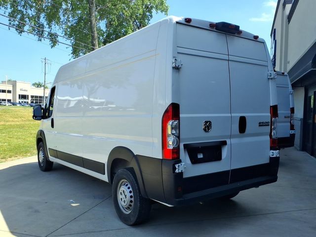 Used 2025 RAM ProMaster 2500 w/ Convenience Group FWD image 7