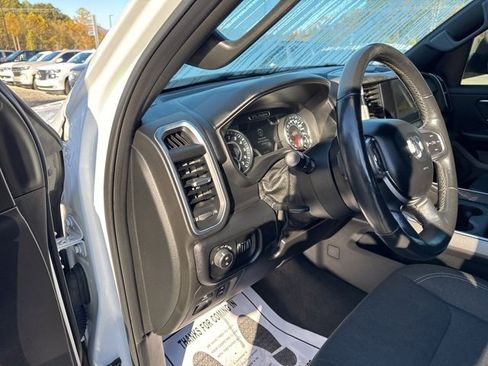 Used 2019 RAM 1500 Big Horn image 16