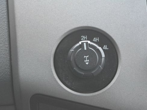 Used 2014 Ford F250 XLT w/ FX4 Off-Road Package image 27