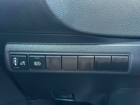 Used 2024 Toyota Corolla LE FWD image 33