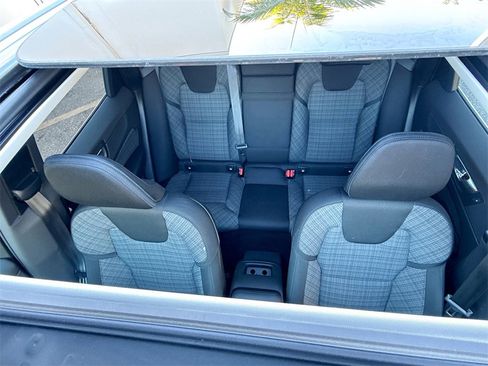 Used 2022 Volvo XC60 T8 Inscription Expression image 23