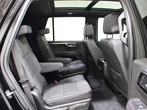 Used 2025 Chevrolet Tahoe RST w/ Comfort Package image 26