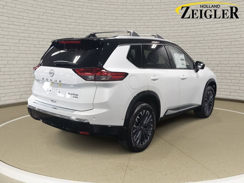 New 2026 Nissan Rogue Platinum w/ Platinum Premium Package image 5